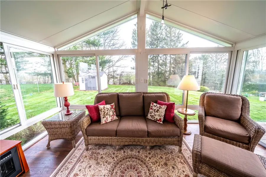 155 Connie Park Dr, Kennedy, PA 15136 - #3