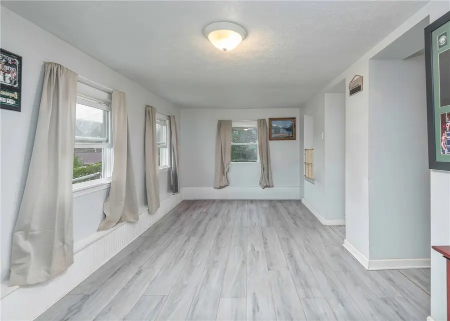 430 1/2 Glass Alley, Houston, PA 15342 - #3