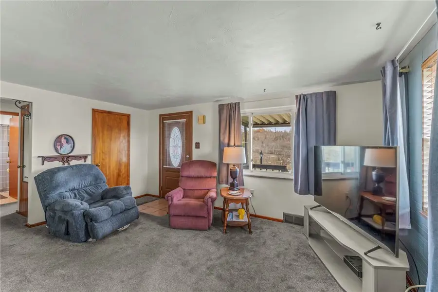 195 Lacock St, Washington, PA 15301 - #3