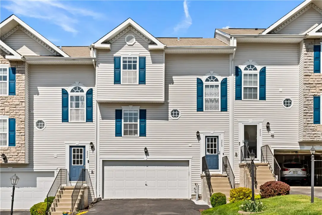 3202 Canterbury Dr, Imperial, PA 15126 - #1