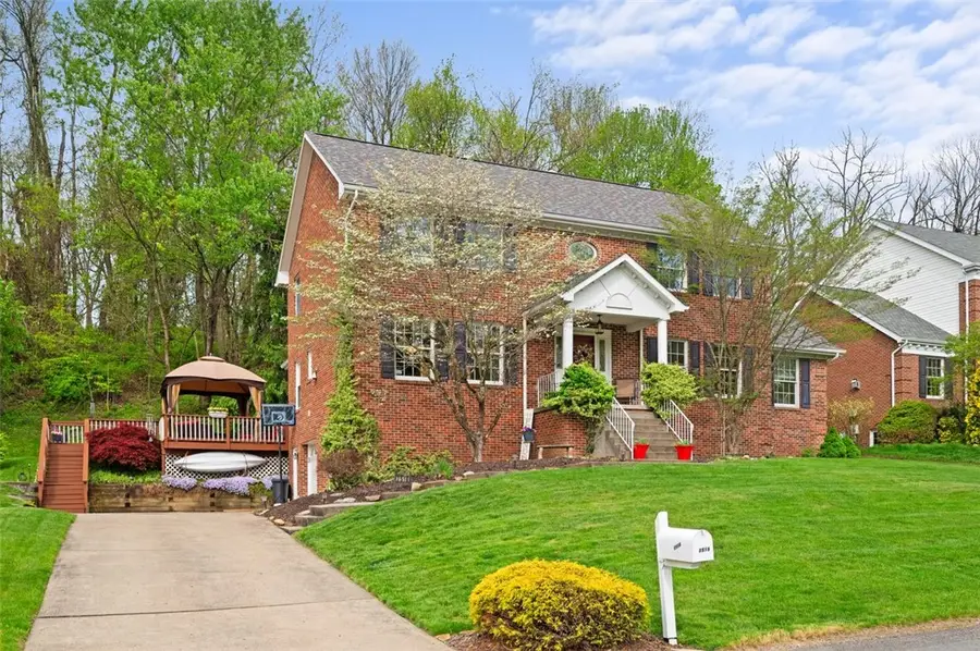 2518 Forest Brook Dr, Pittsburgh, PA 15241 - #2