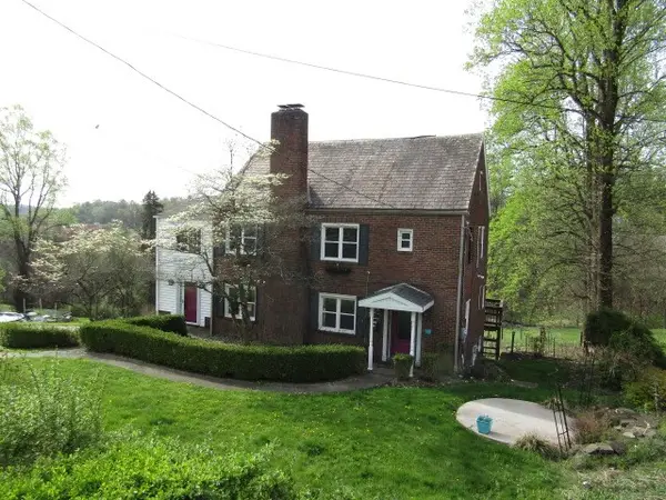 130 Orchard Dr, Penn Hills, PA 15235