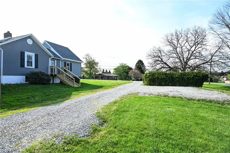 485 Wendel Rd, Irwin, PA 15642 - #2