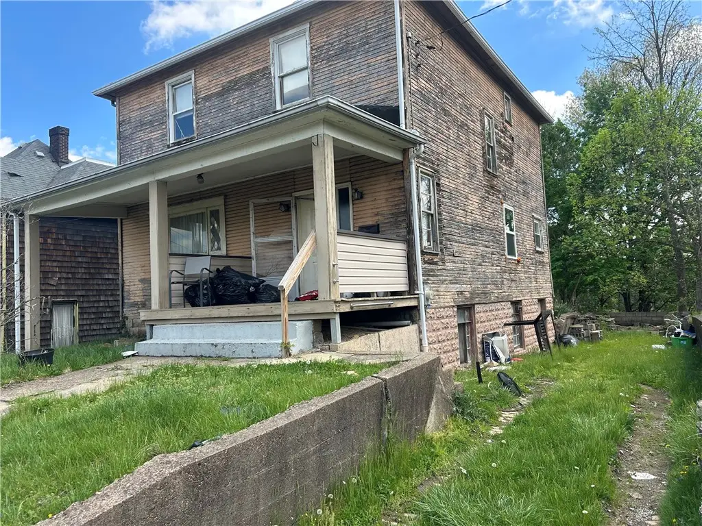 306 4th St, Monessen, PA 15062 - #1