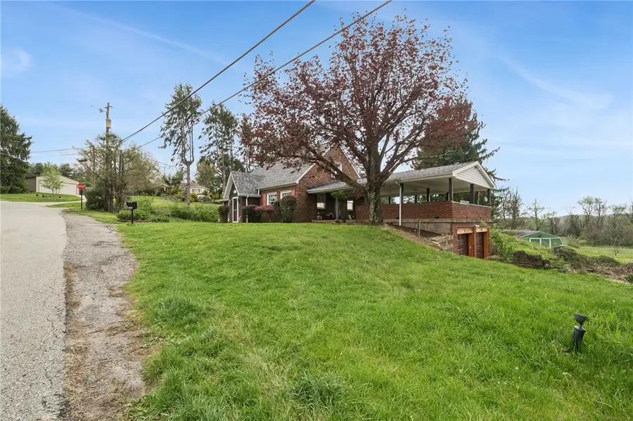 3856 Memory Dr, Elizabeth, PA 15037 - #2