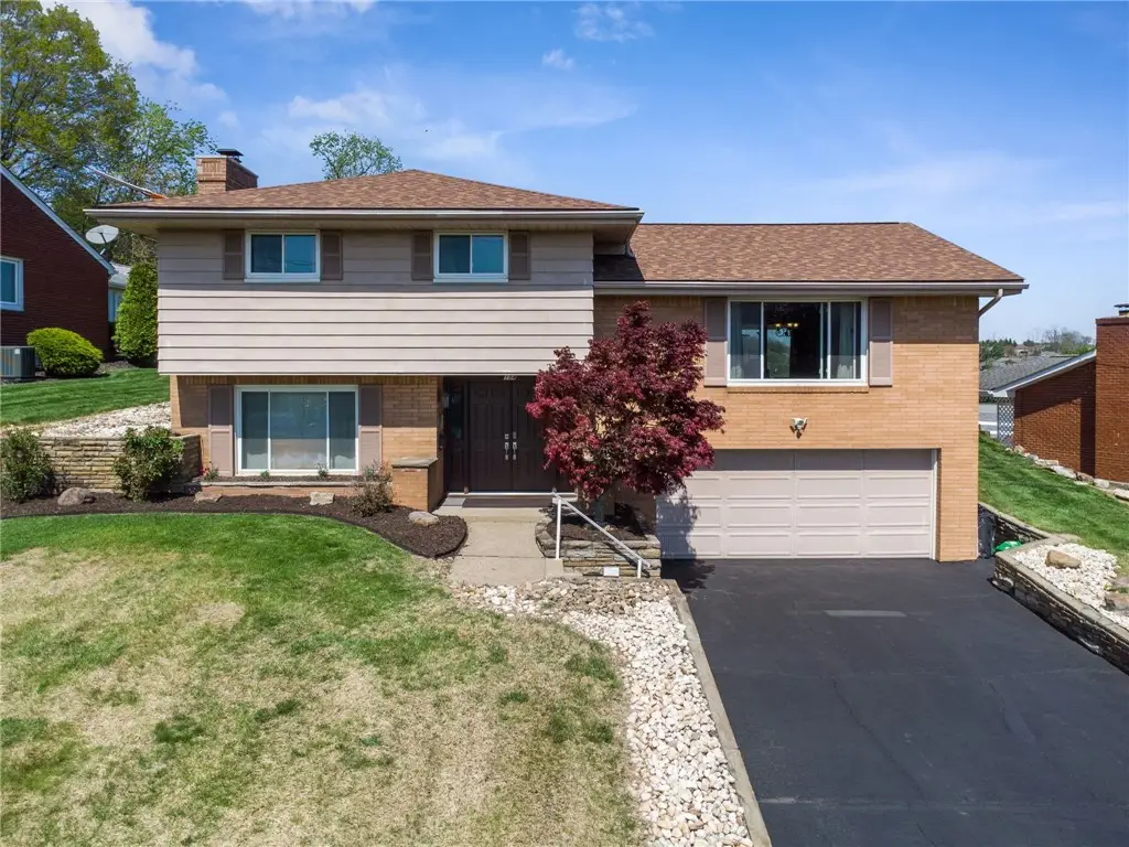 154 Manchester Drive, Irwin, PA 15642 - #1