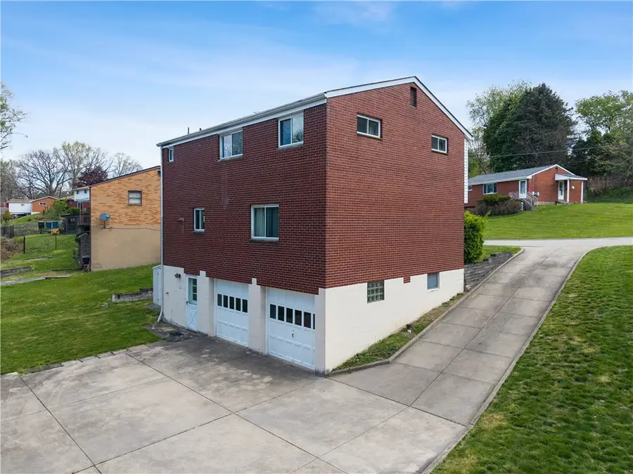 1669 Galeton Dr, Verona, PA 15147 - #3