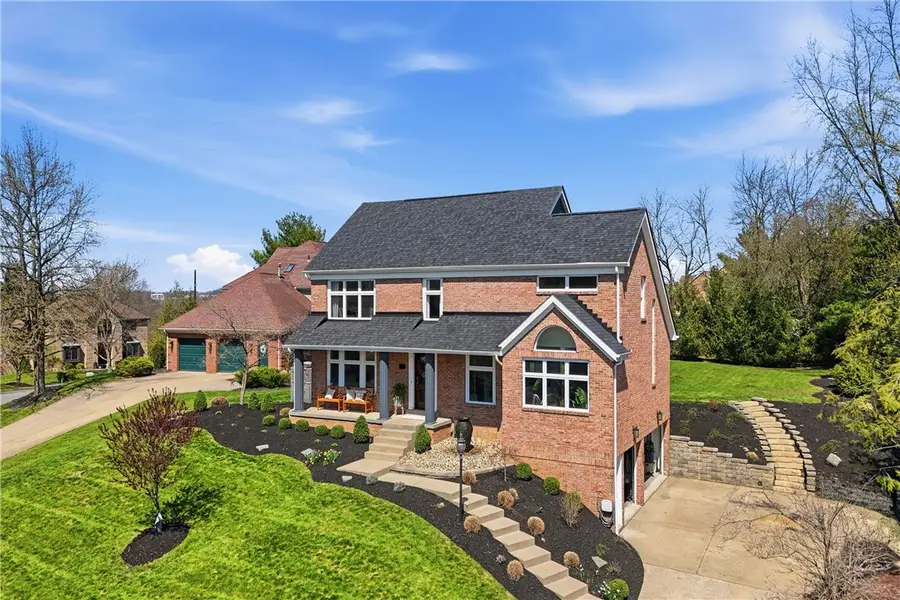 7018 Bennington Woods Dr, Pittsburgh, PA 15237 - #2