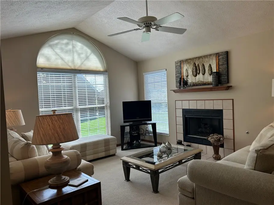 1218 Murry Chase Ln, Murrysville, PA 15668 - #3