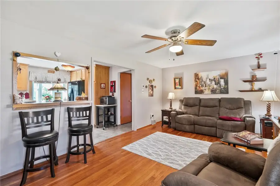 1615 Blossom Hill Rd, Pittsburgh, PA 15234 - #3