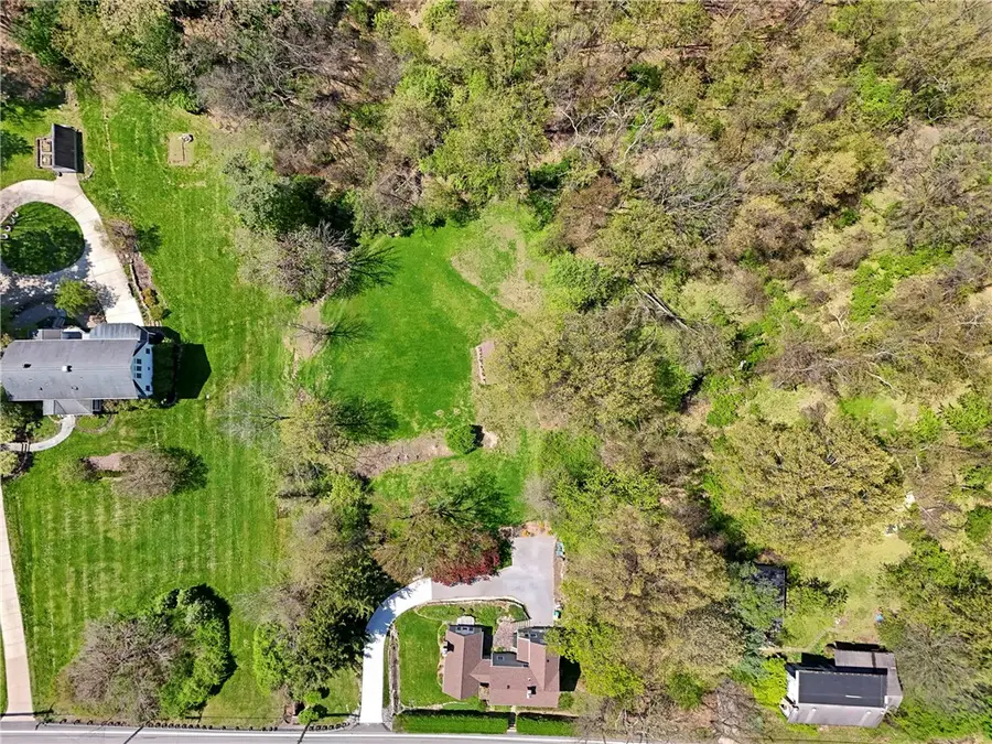 569 Dorseyville Rd, Pittsburgh, PA 15238 - #2