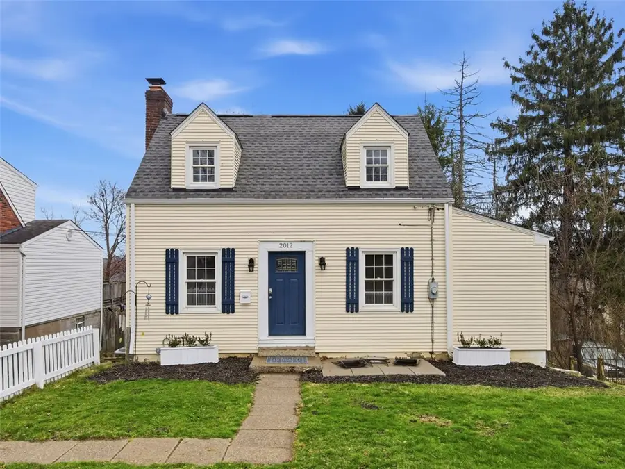 2012 Pleasant St, Bethel Park, PA 15102 - #2