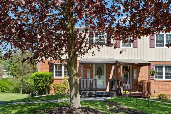 585 Pine Line Dr, Pittsburgh, PA 15237