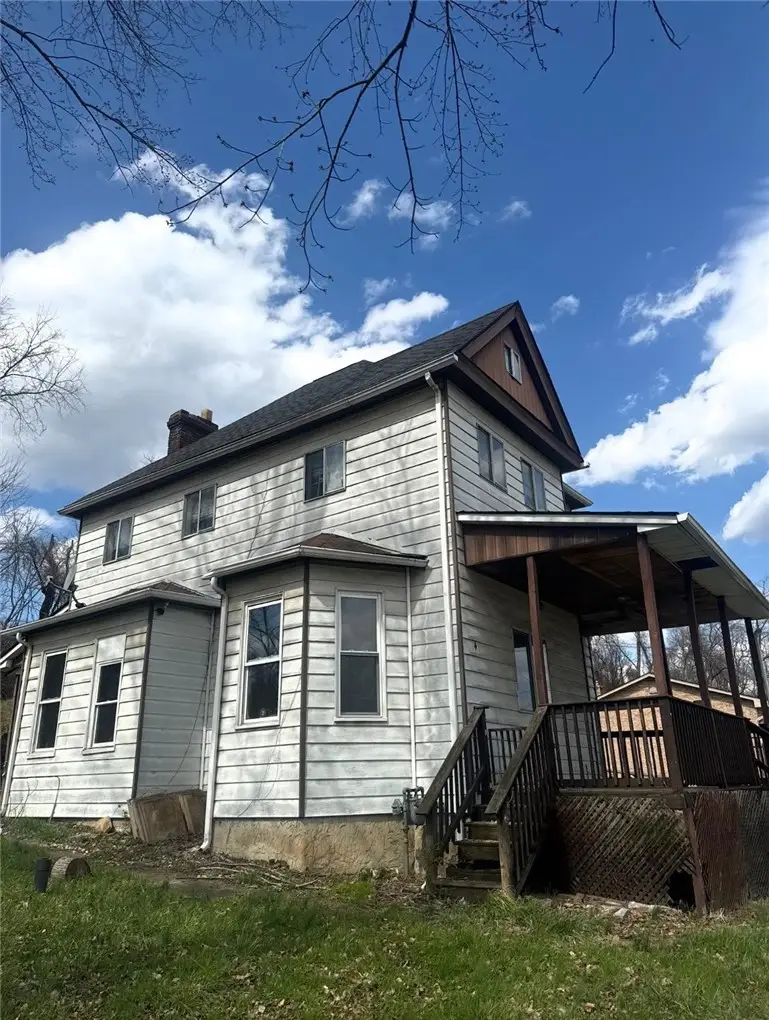 144 Kings Rd, West Mifflin, PA 15122 - #1