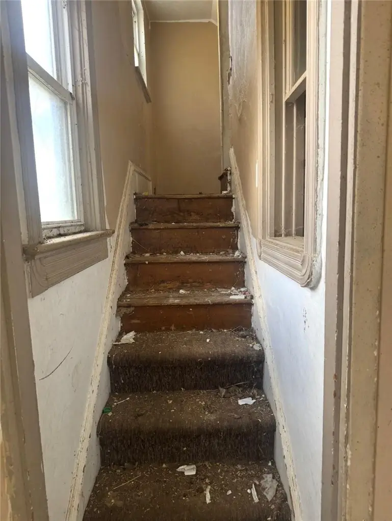 144 Kings Rd, West Mifflin, PA 15122 - #3