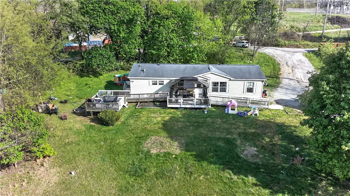 3942 Utah Ct, Export, PA 15632 - #1