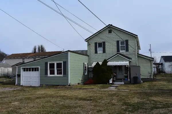 210 Maple Ln, Pittsburgh, PA 15225