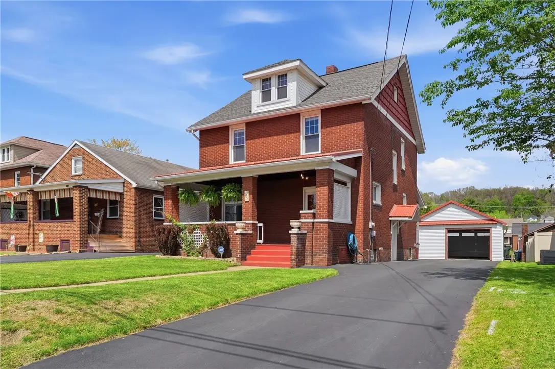 140 Wampum Ave, Ellwood City, PA 16117 - #1