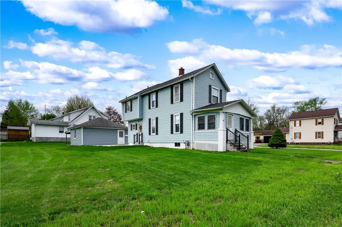 705 S Walnut St, Sharpsville, PA 16150 - #1