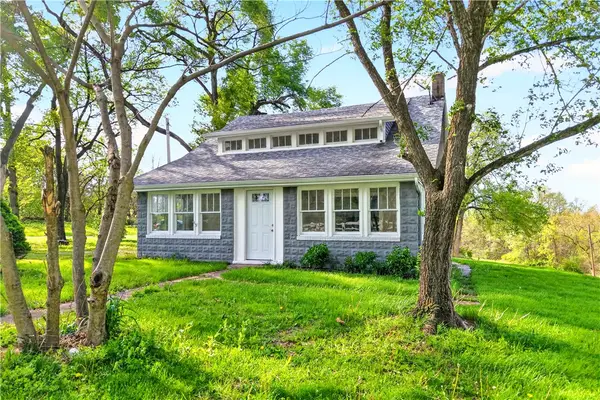 127 Rose Rd, Mount Pleasant, PA 15666