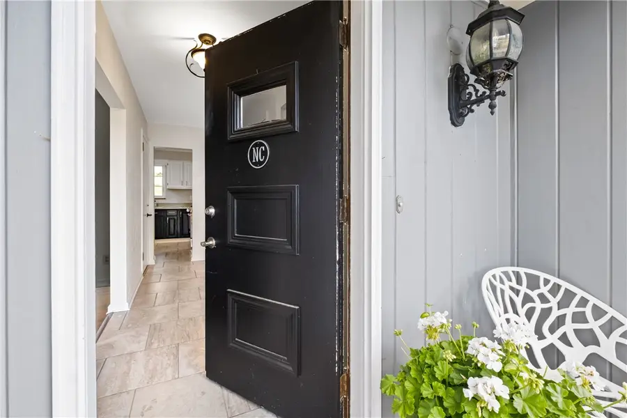 1090 Lakemont Dr, Pittsburgh, PA 15243 - #3