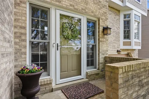 215 Cypress Knoll Dr, Sewickley, PA 15143