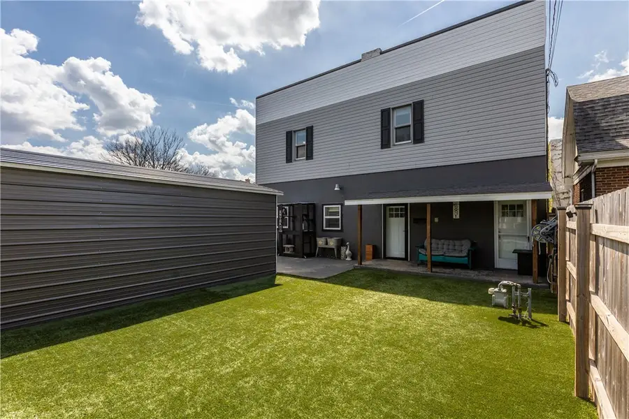 33 Cycle Ave, Uniontown, PA 15401 - #3