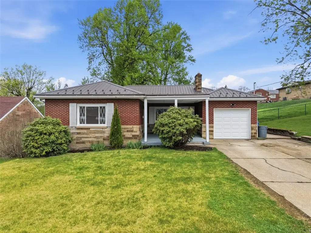 2745 Van Buren Dr, New Kensington, PA 15068 - #1