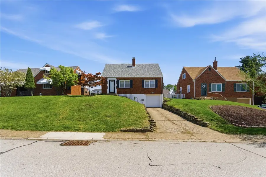 1733 Harcor Dr, Pittsburgh, PA 15226 - #2