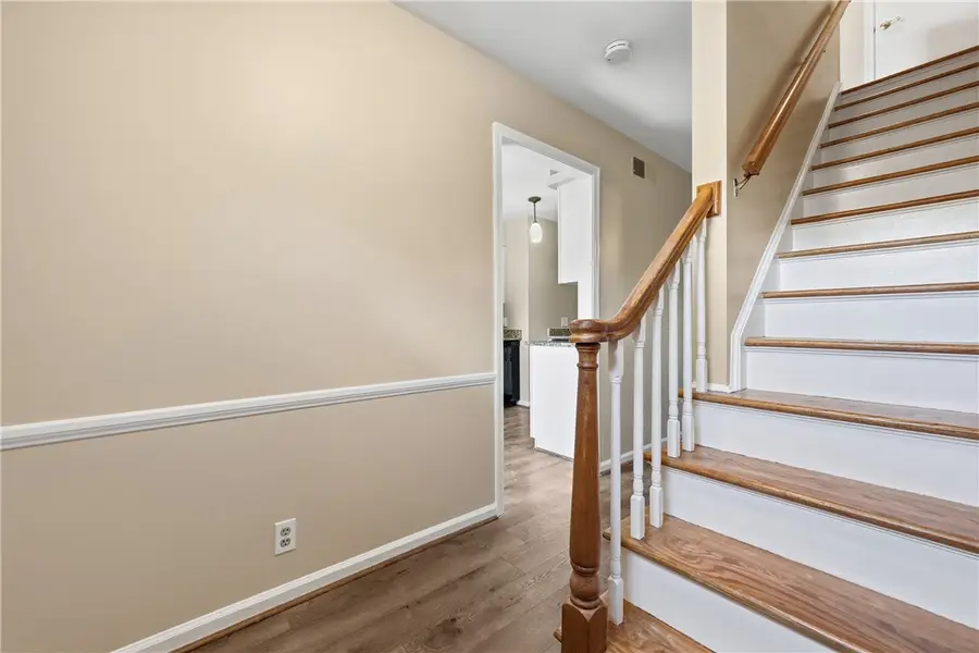 380 Newburn Drive, Pittsburgh, PA 15216 - #3