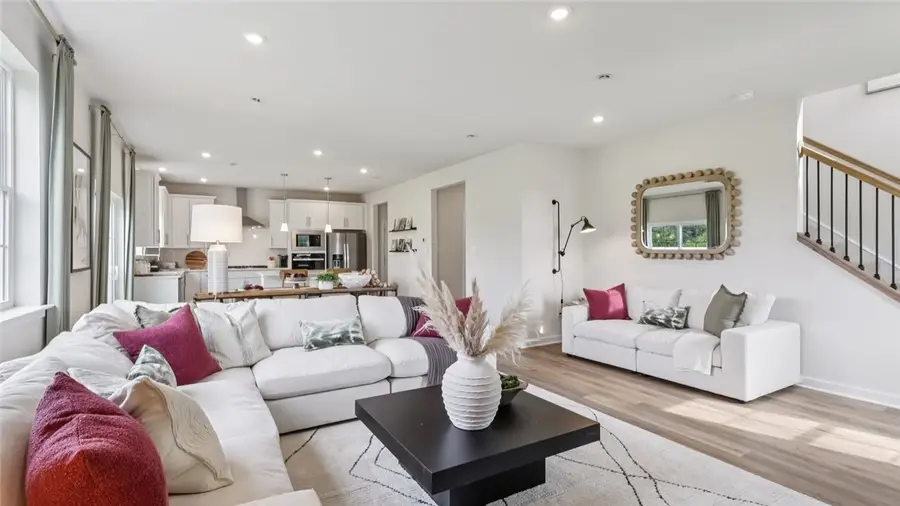 186 Laurel Hills Dr, Sarver, PA 16055 - #3