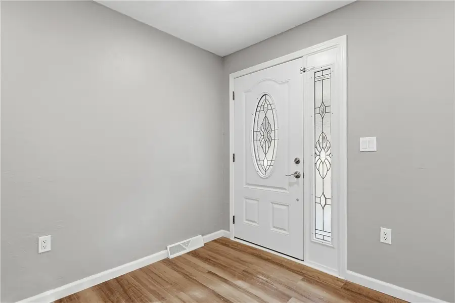 1100 Summit Ave, New Kensington, PA 15068 - #3