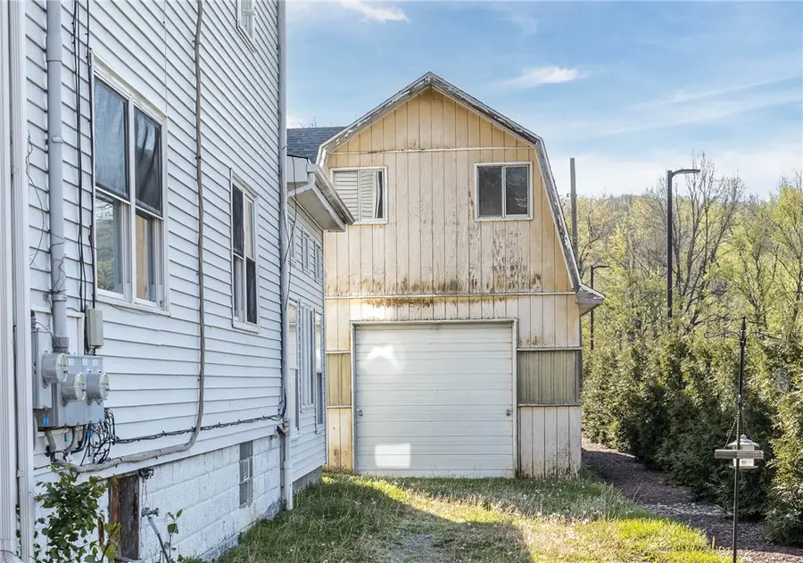 524 W Pike St, Meadow Lands, PA 15347 - #3