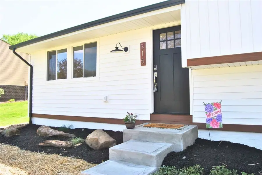 316 Leatherbark Rd, Cranberry, PA 16066 - #2