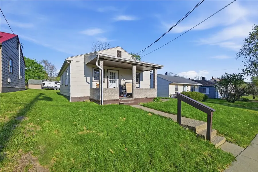 1417 Randolph St, New Castle, PA 16101 - #2