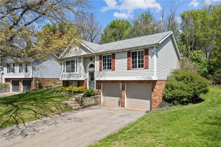 1014 Lexington Dr, Aliquippa, PA 15001 - #2