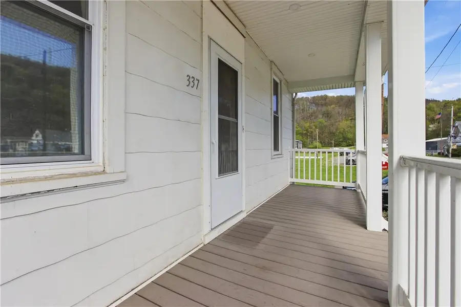 337 N Washington St, Evans City, PA 16033 - #3