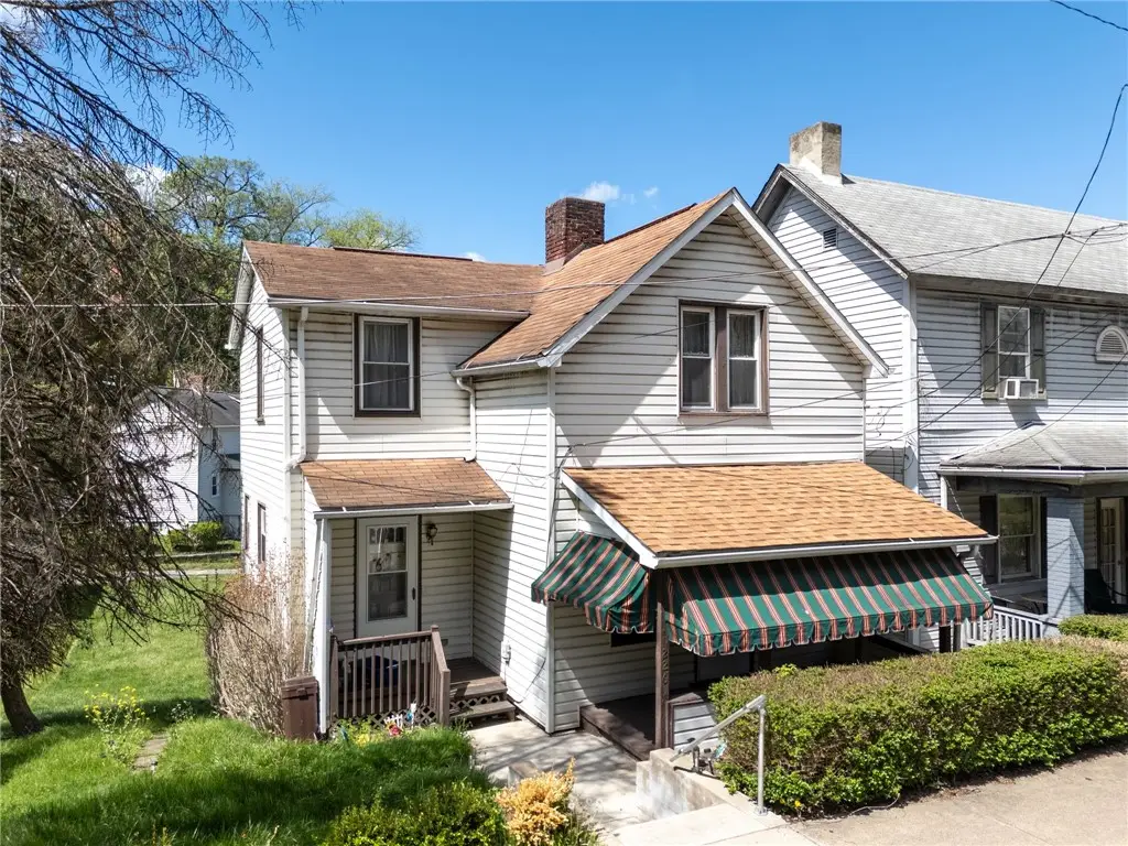 226 Elm St, Canonsburg, PA 15317 - #1