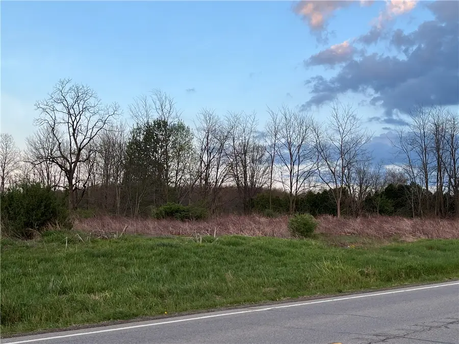 1748 Mercer Rd, Fredonia, PA 16124 - #3