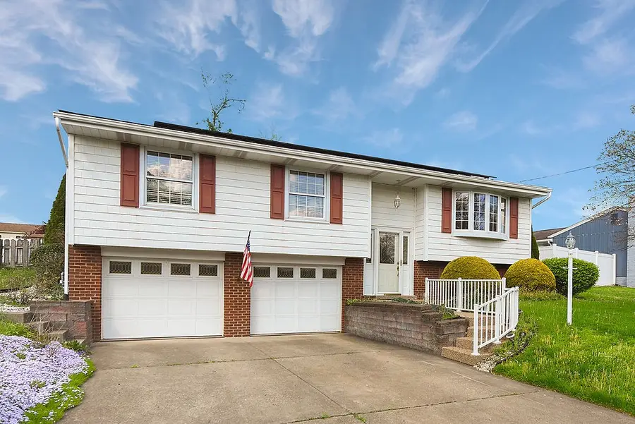 229 Princeton Drive, Aliquippa, PA 15001 - #2