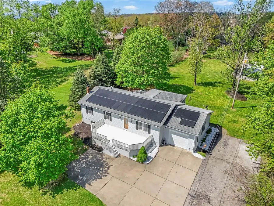 305 Highland Dr, Natrona Heights, PA 15065 - #3