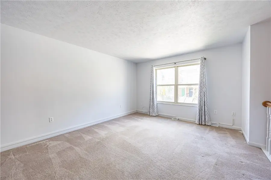 232 Dinwiddie St, Pittsburgh, PA 15219 - #3