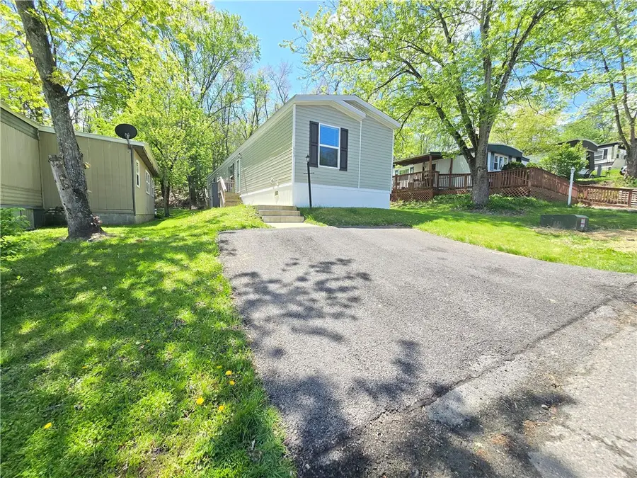 623 Falls Church Rd, Imperial, PA 15126 - #2