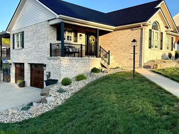 216 Elm Drive, Mount Pleasant, PA 15666