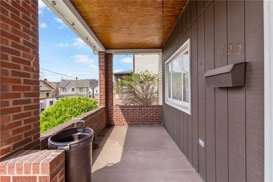 722 9th St, Pitcairn, PA 15140 - #2