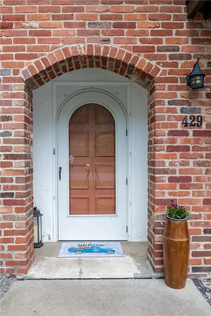 429 Allenberry Dr, Pittsburgh, PA 15237 - #3