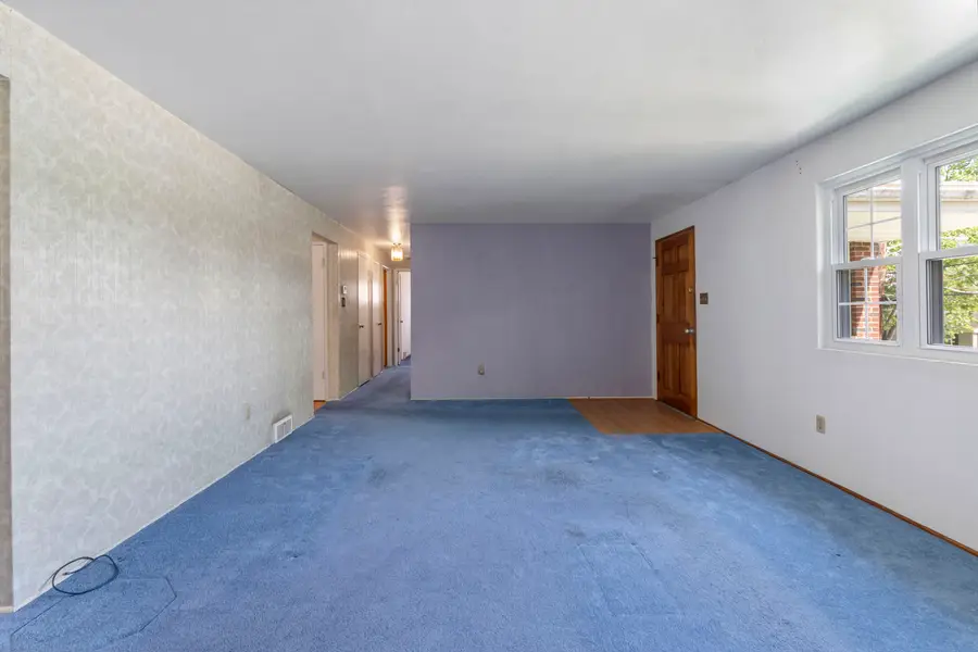 233 Laurie Drive, Pittsburgh, PA 15235 - #3