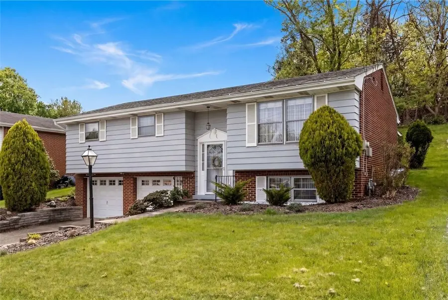 140 Foxcroft Rd., Pittsburgh, PA 15220 - #2