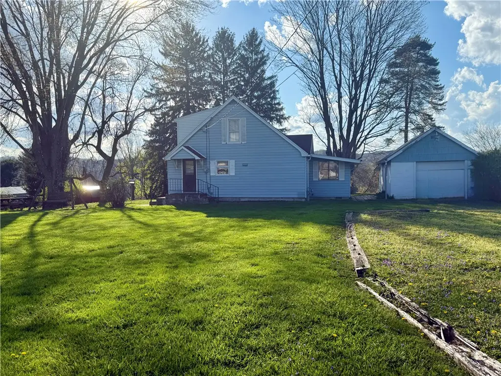 115 Carrousel St, Ford City, PA 16226 - #1