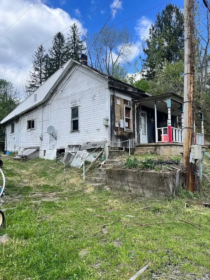 101 Kirby Driveway, New Freeport, PA 15352 - #3